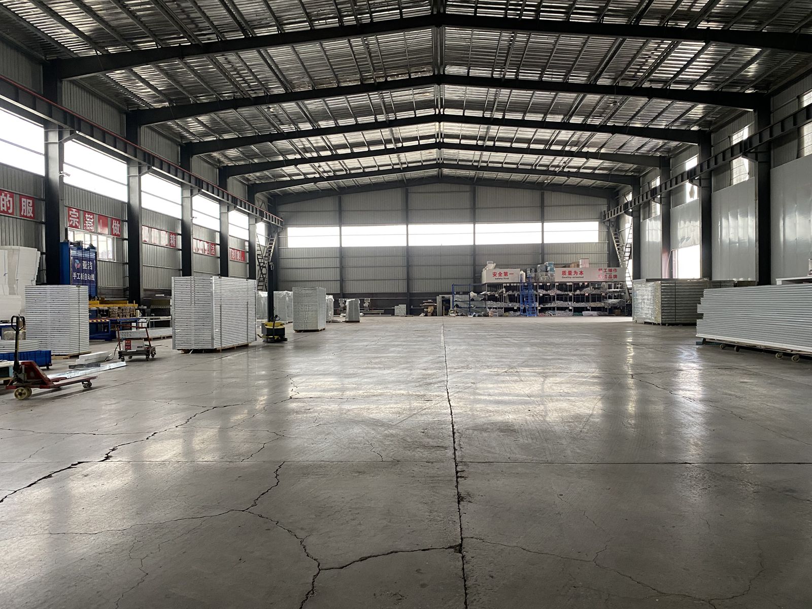 公司廠房實(shí)景