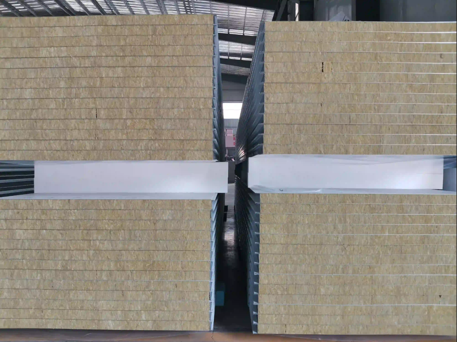  機(jī)制巖棉凈化板